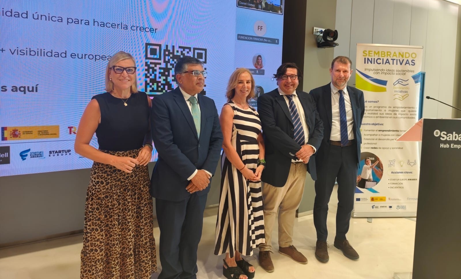 The “Sembrando Iniciativa” workshop brings together public and social leaders in Valencia to promote entrepreneurship and social innovation