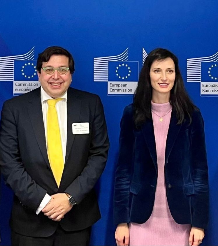 Meeting with European Commissioner Mariya Gabriel to discuss StartUp Europe Awards, GIRLS4TECH challenge LIFE ECODIGESTION 2.0
